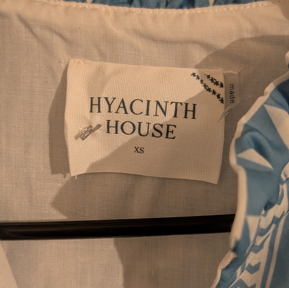 New With Tags HYACINTH HOUSE Blue & White Bell Sleeved Blaine Mini Dress Size XS - Picture 9 of 16